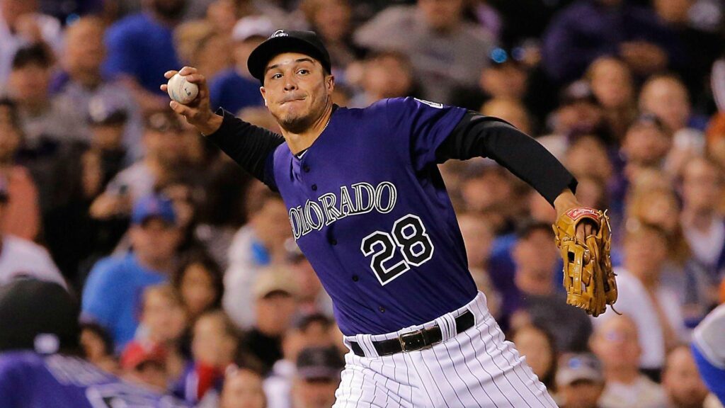 Nolan Arenado, tired of losing, wants to put pressure on front