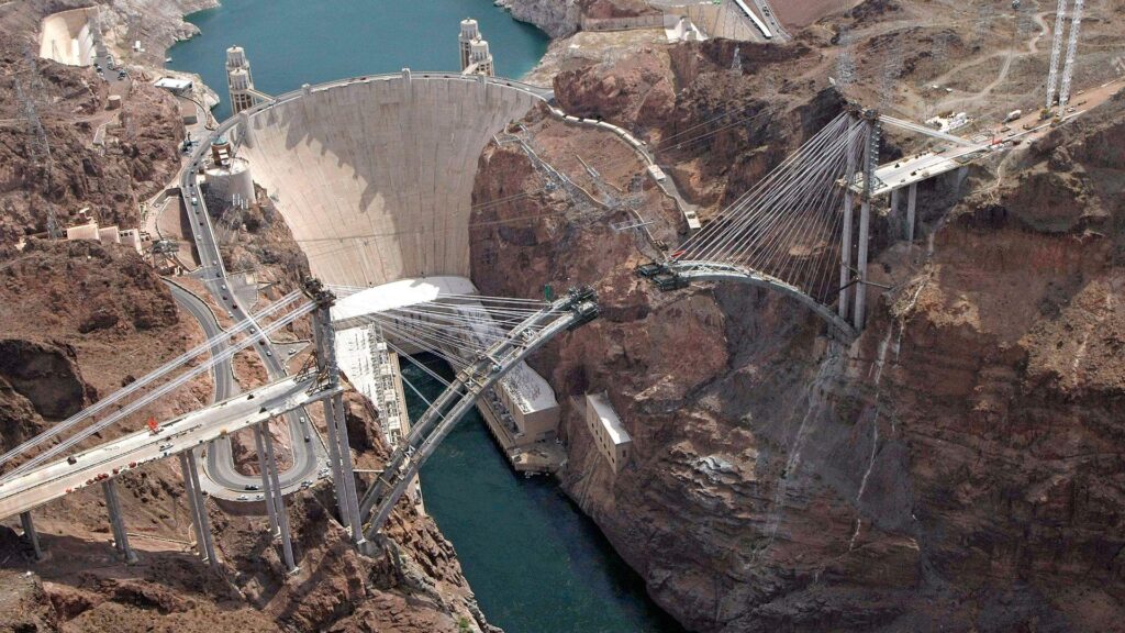 Building of Hoover Dam begins
