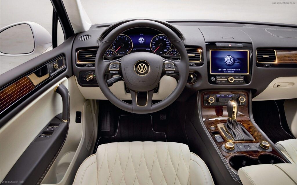 Volkswagen Touareg Gold Edition Widescreen Exotic Car
