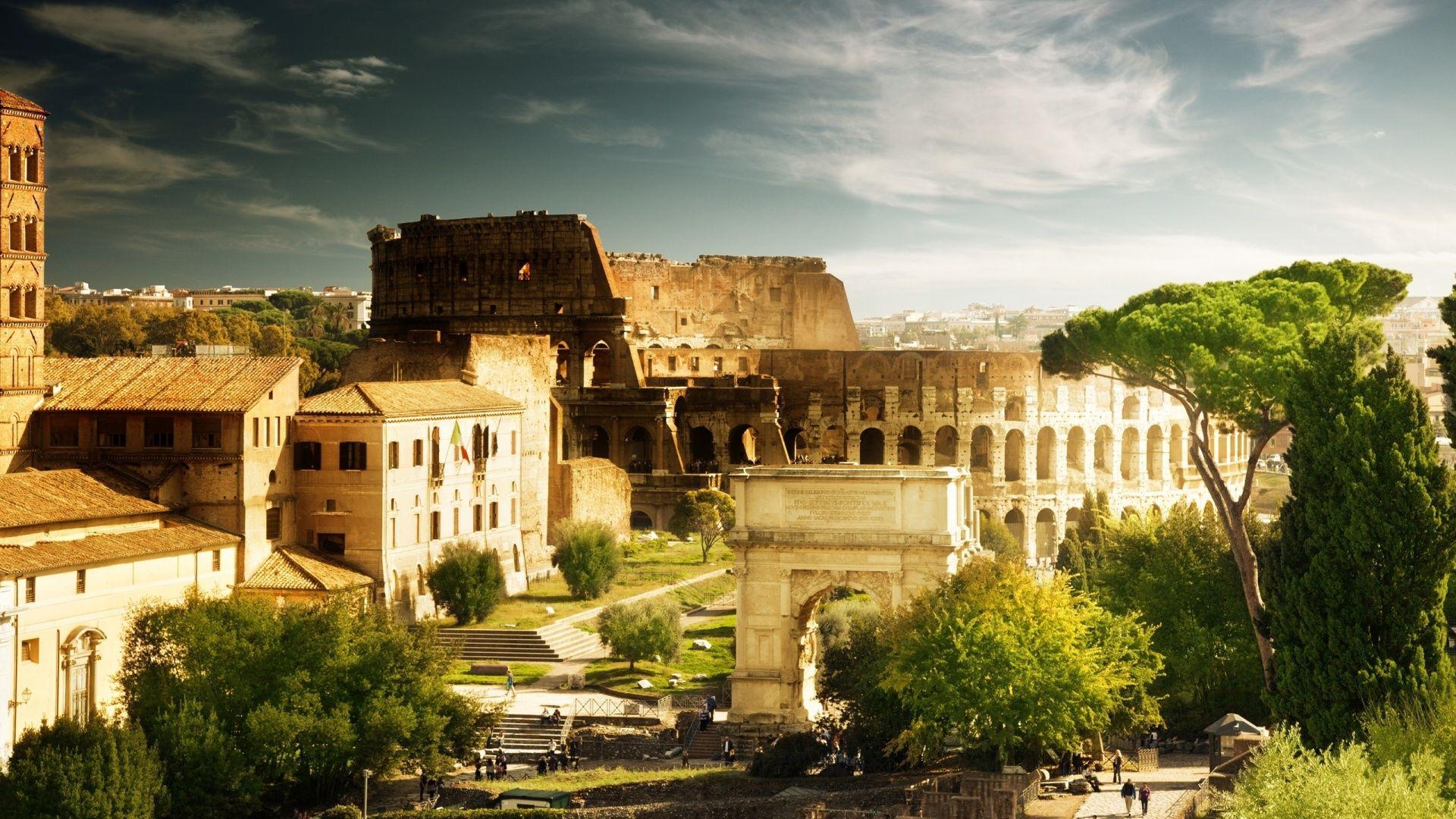 Roman Wallpapers Group
