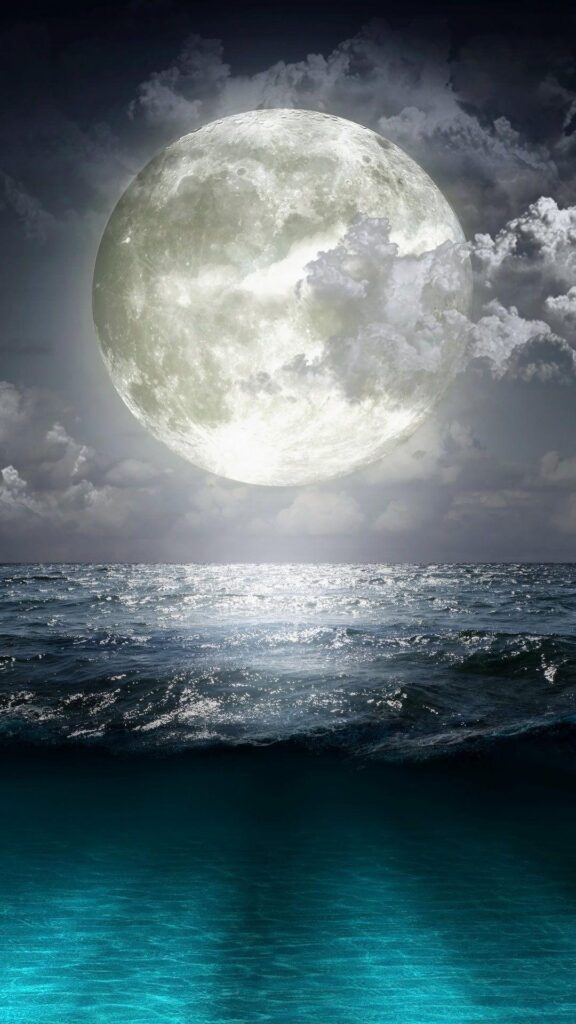 Super Moon Blue Ocean Android Wallpapers free download