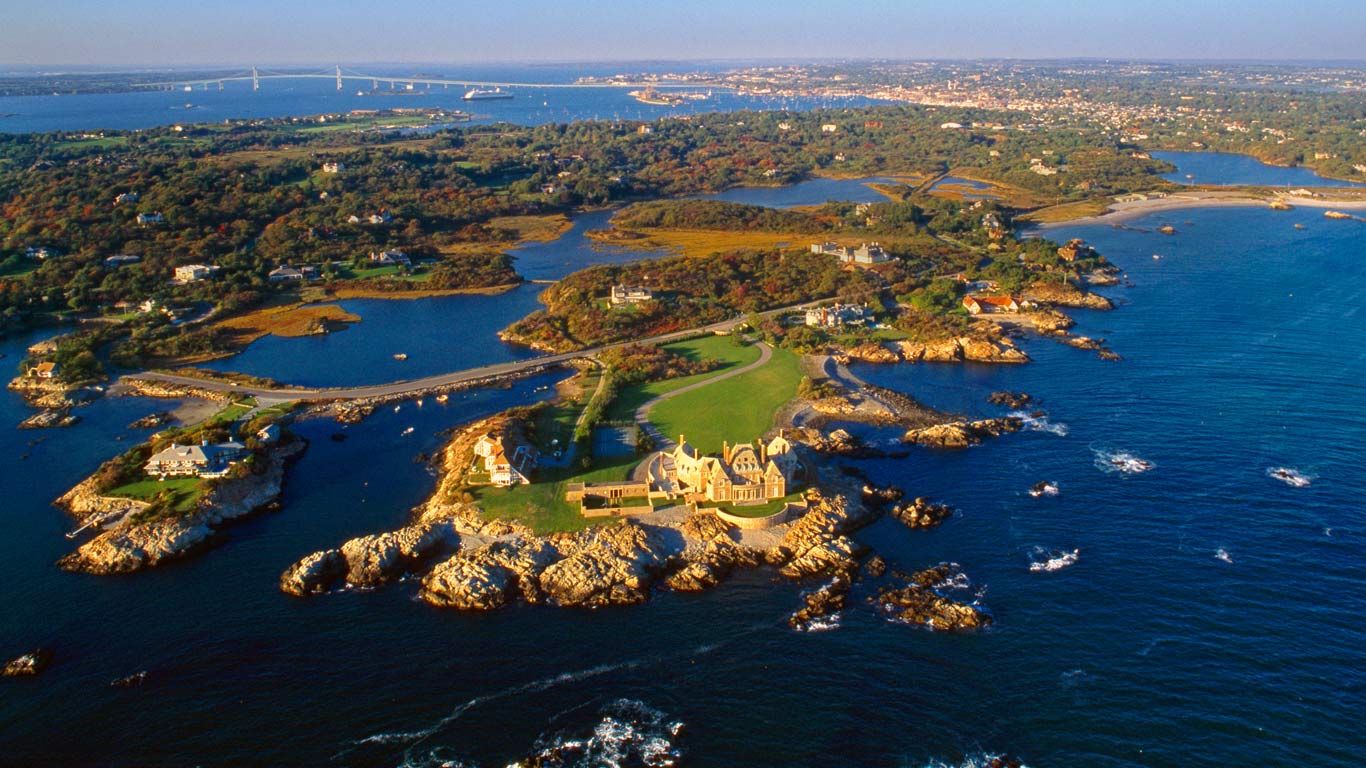 Aerial view of Ocean Drive in Newport, Rhode Island wallpapers by