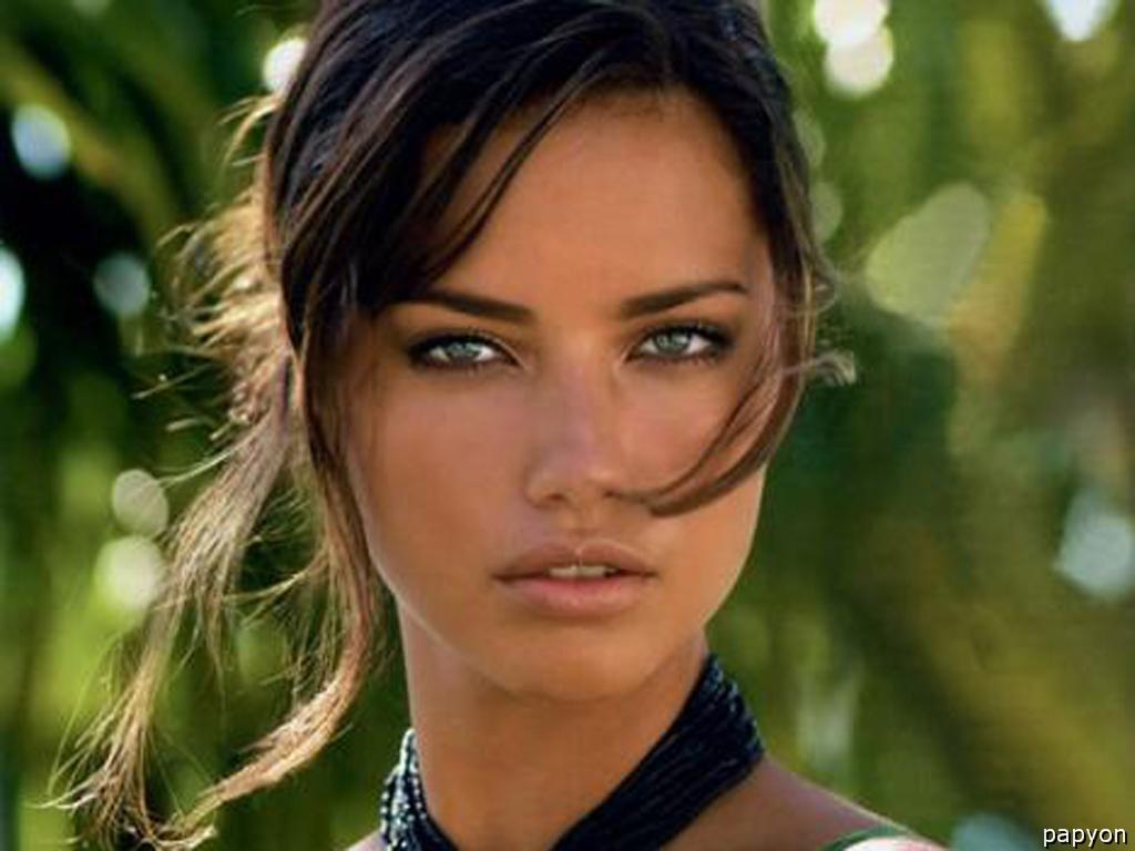 HD Wallpapers Adriana Lima wallpapers