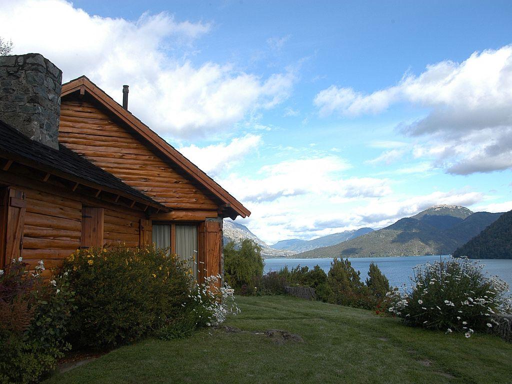 Bariloche Cabin on Mascardi Lake