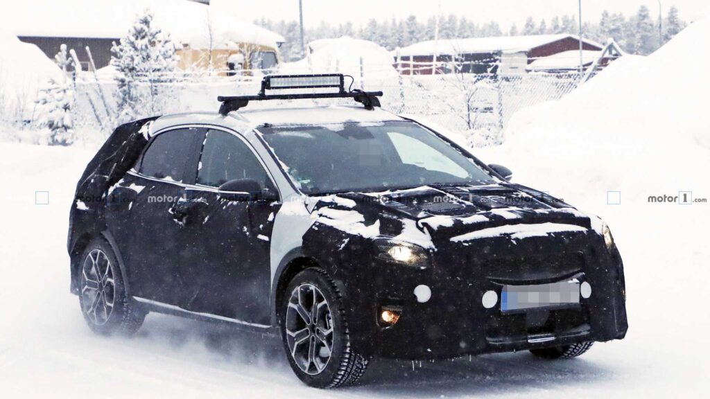 Kia XCeed Crossover Spied Ahead Of Geneva Debut UPDATE