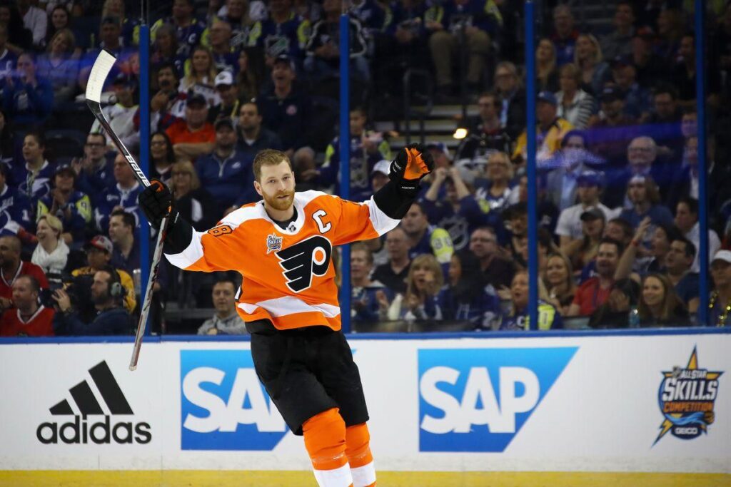 Claude Giroux is up for an award and you can vote to help him win