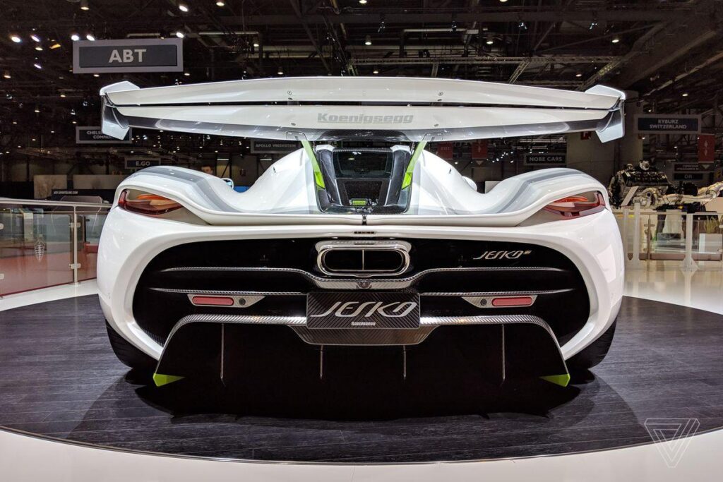Koenigsegg’s Jesko is a mph projectile on wheels