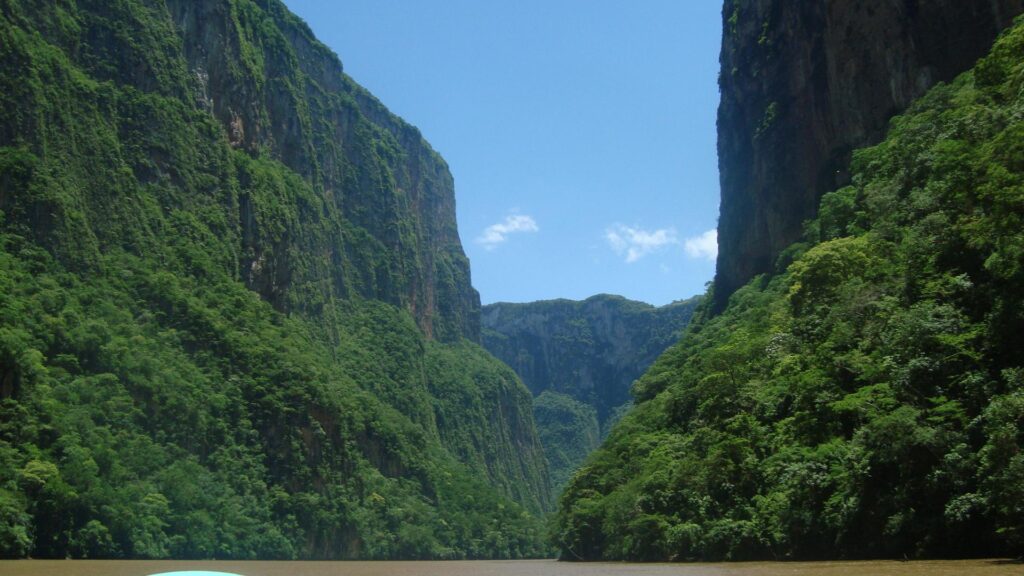 FileMorning at Sumidero Canyon K