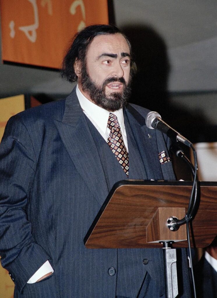 Luciano Pavarotti photo of pics, wallpapers