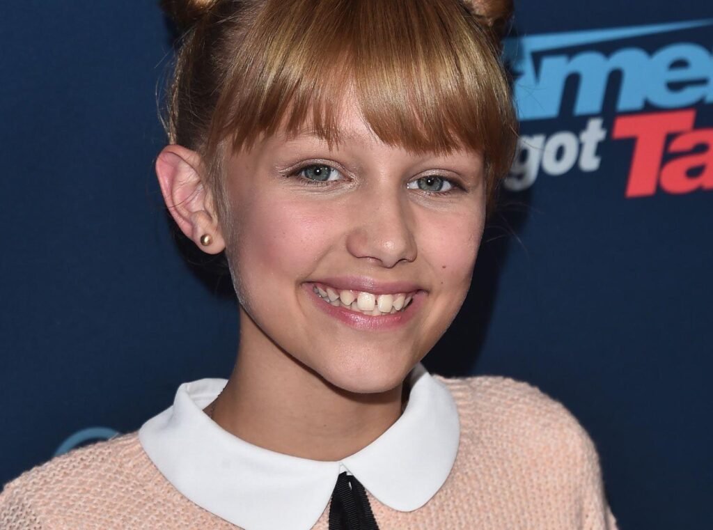 America’s Got Talent’ Winner Grace VanderWaal Drops Her Debut EP