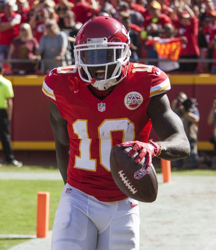 Notebook Tyreek Hill shifts workload to offense from special