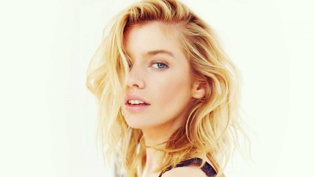 New Unique Wallpapers Stella Maxwell Pictures