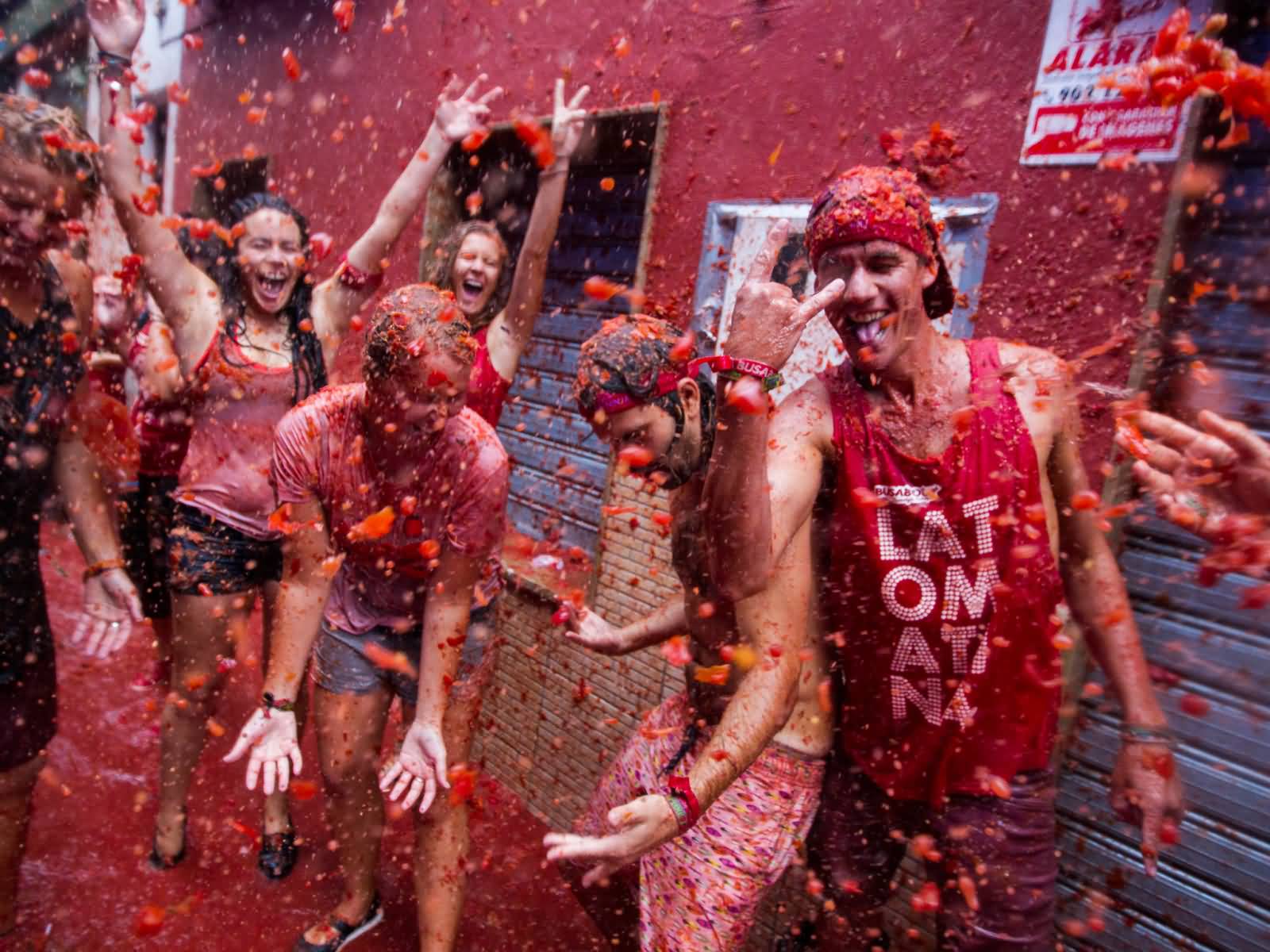 Beautiful La Tomatina Festival Pictures And Photos