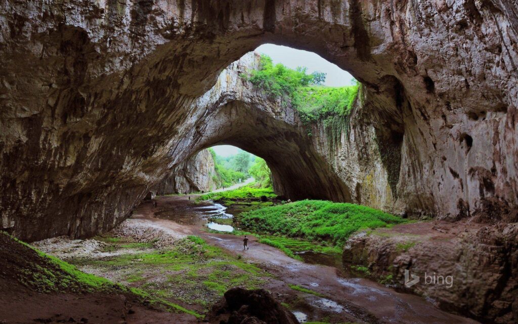 Devetashka cave lovech bulgaria 2K wallpapers