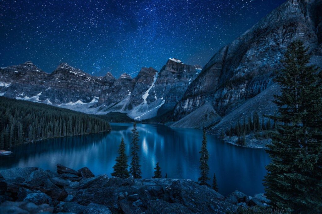 Moraine Lake 2K Wallpapers