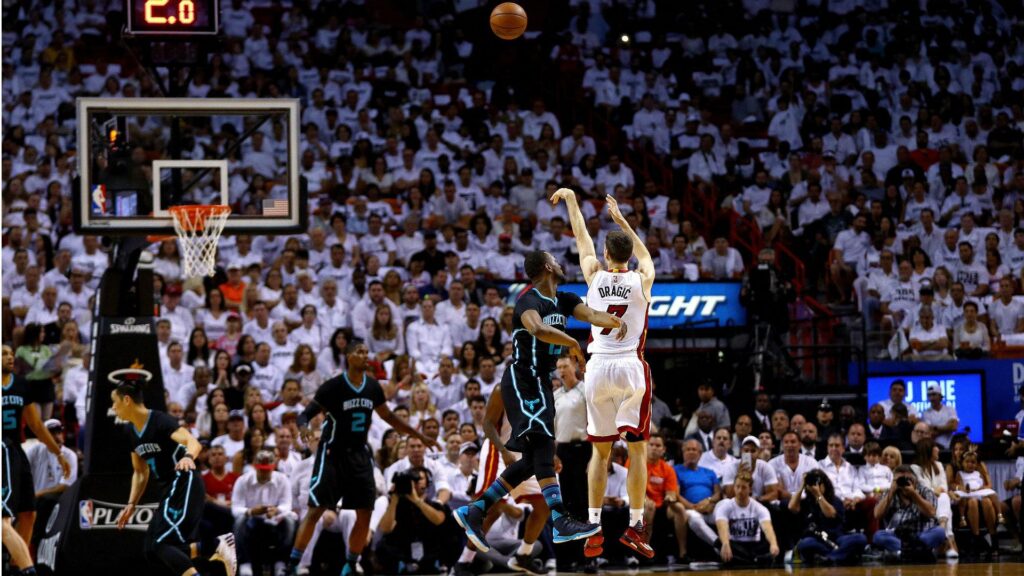 Heat advance as Goran Dragic goes wild in Game blowout over