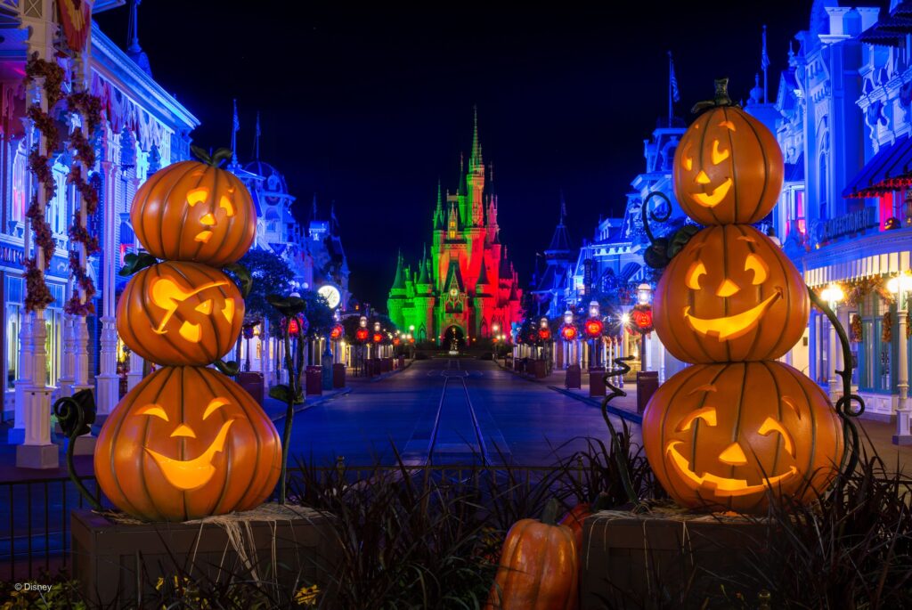 PHOTOS New Halloween PhotoPass Wallpapers Now Available from Walt Disney World and Disneyland Resort