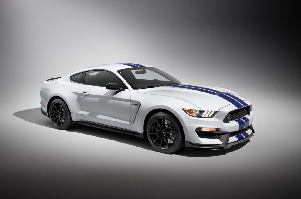 Ford Mustang Shelby GT 2K wallpapers free download