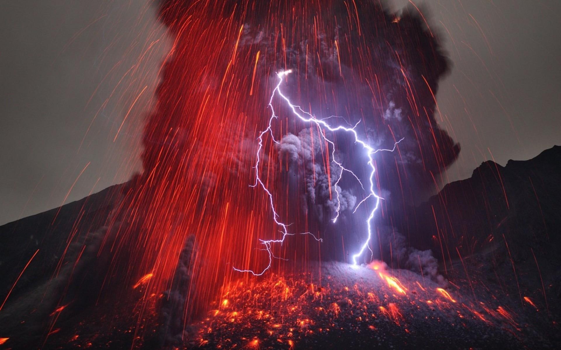 Download Volcano, Lightning Wallpapers for MacBook Pro