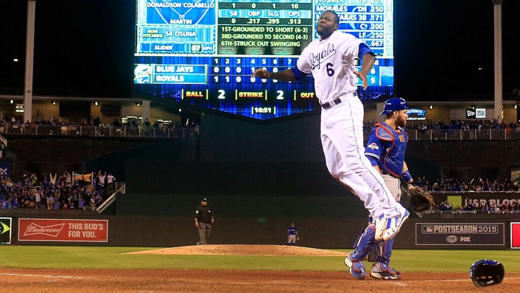 ALCS Cain’s dash helps Royals clinch title, again