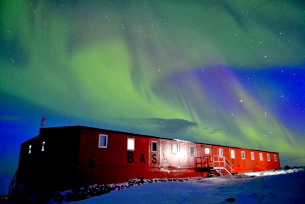 Tierra de Pingüinos Base Antàrtica Belgrano II