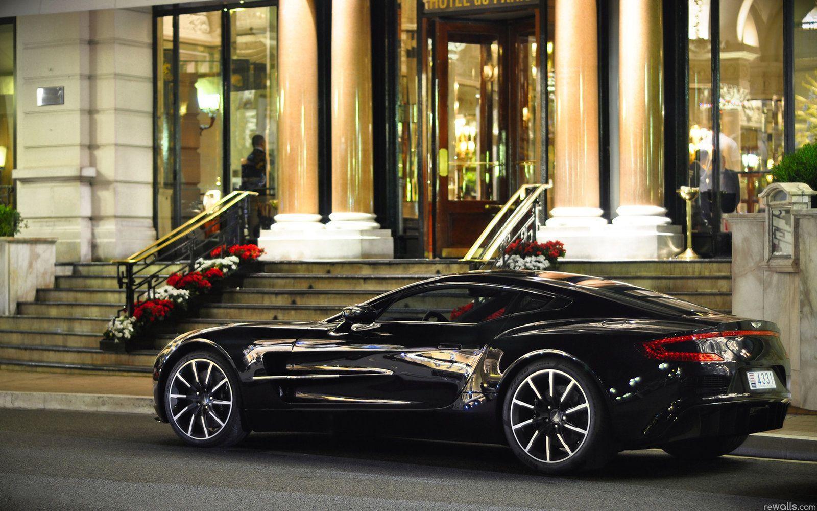 O Aston Martin One