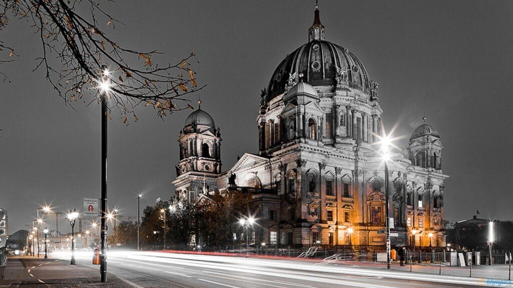 Berlin Wallpapers 2K Resolution – Sdeerwallpapers