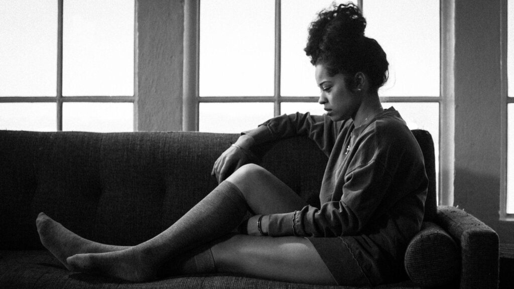 ELLA MAI Tickets