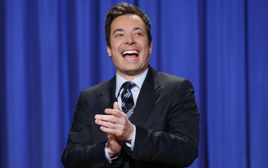 Jimmy Fallon laughing & clapping