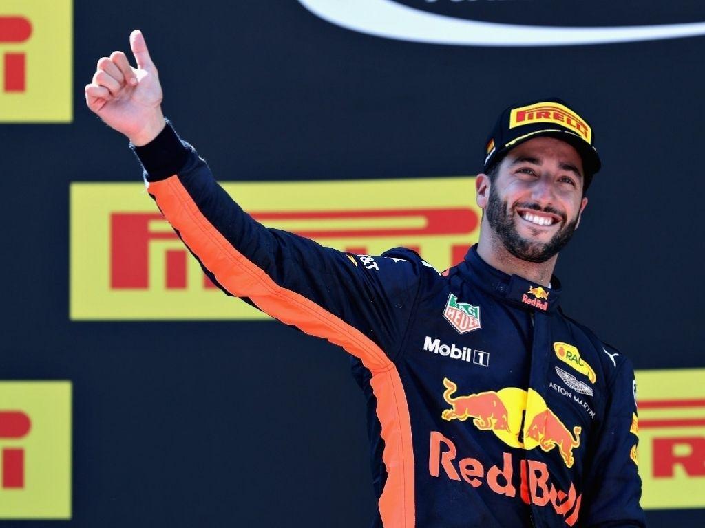 Ricciardo supports McLaren