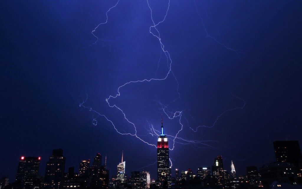 Storm empire state building lightning bolts wallpapers