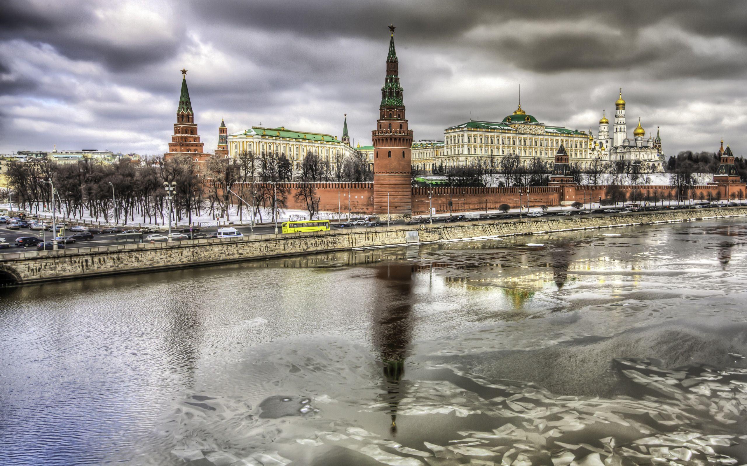 Kremlin Palace reflection Moscow widescreen wallpapers
