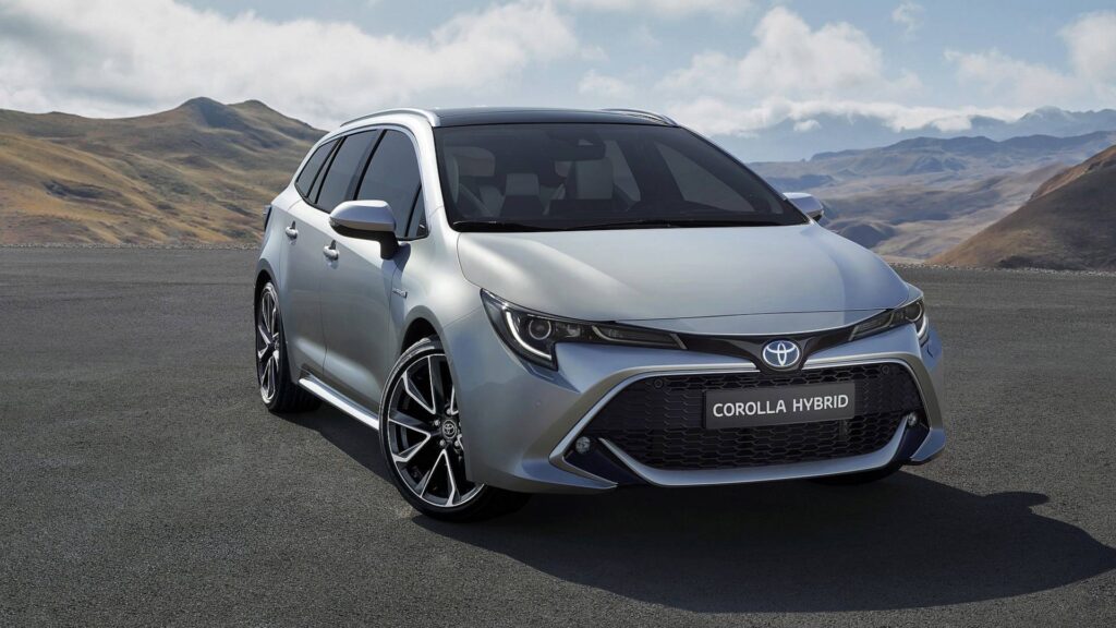 Toyota Corolla Touring Sports Unveiled With Massive Trunk