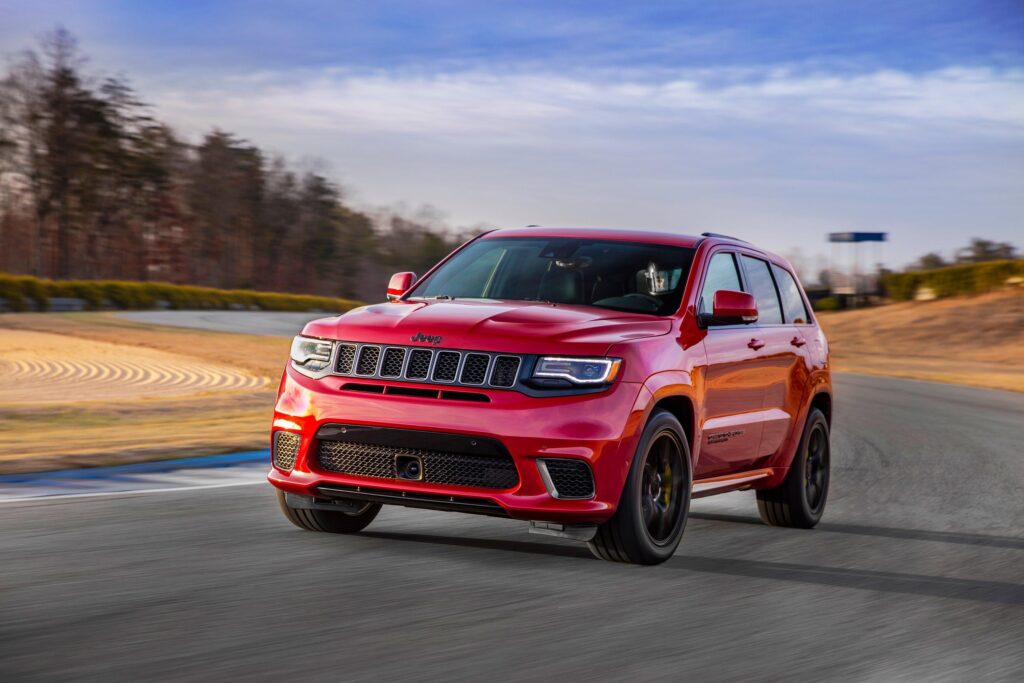 Jeep Cherokee Wallpapers 2K Photos, Wallpapers and other Wallpaper