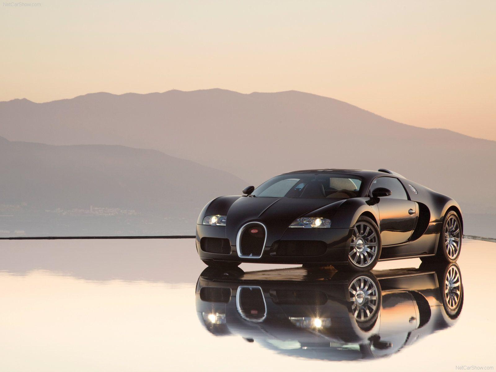 Bugatti Car 2K Wallpapers