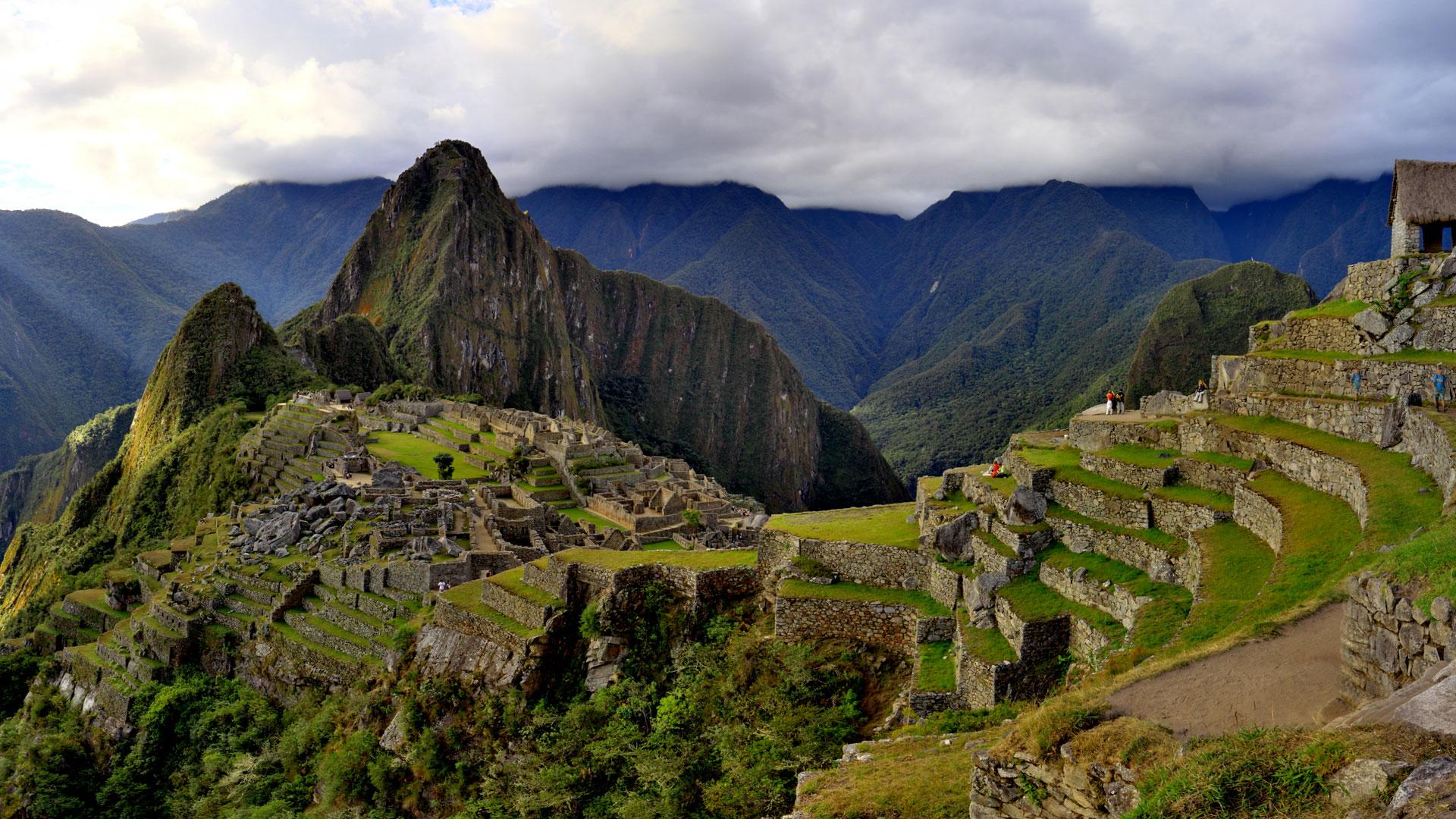 How difficult is the Inca Trail to Machu Picchu?