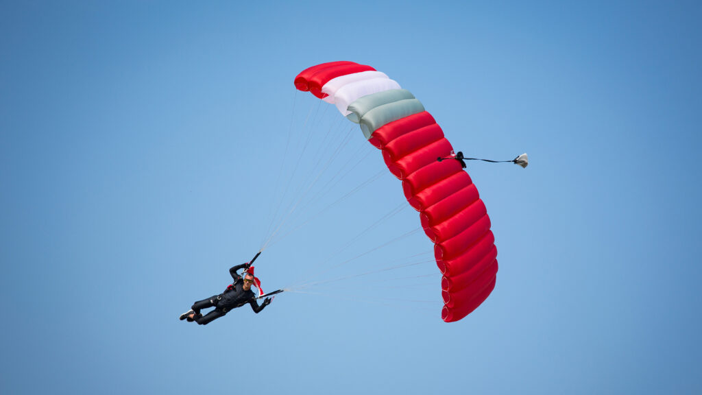 Wallpapers Man Sport Parachuting skydiving Sky