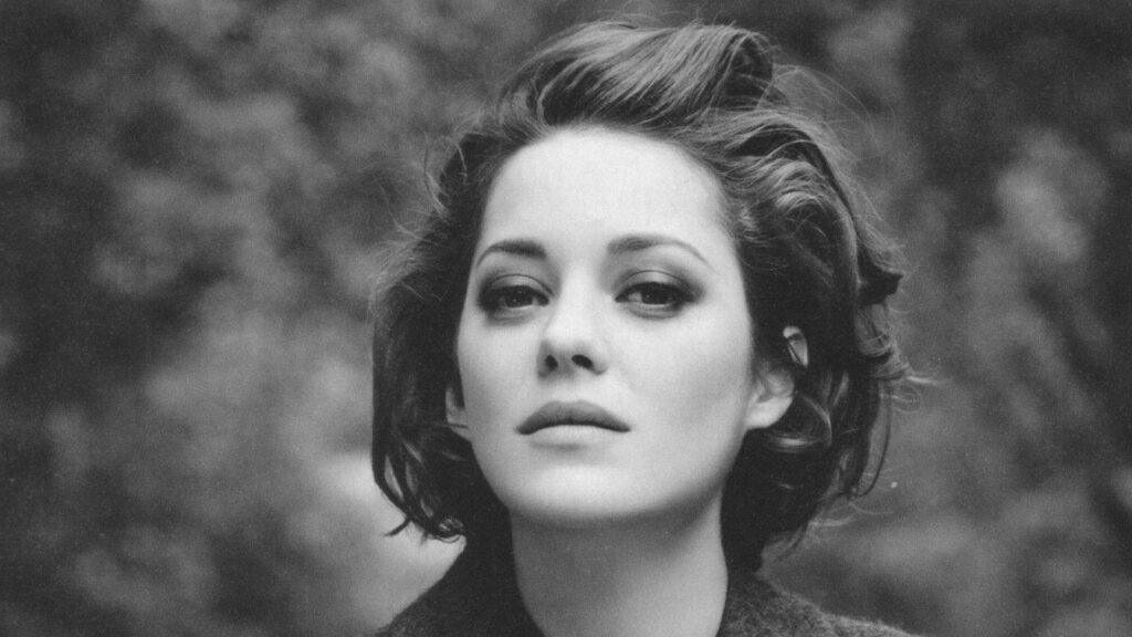 Marion Cotillard 2K Wallpapers