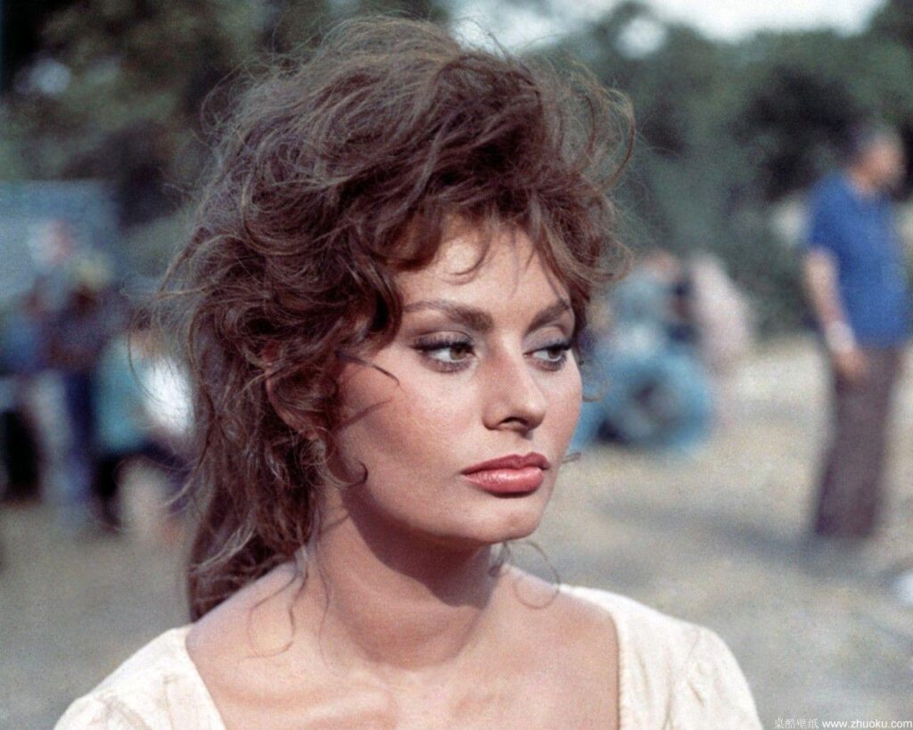 Female Celebrity Sophia Loren 2K Wallpapers