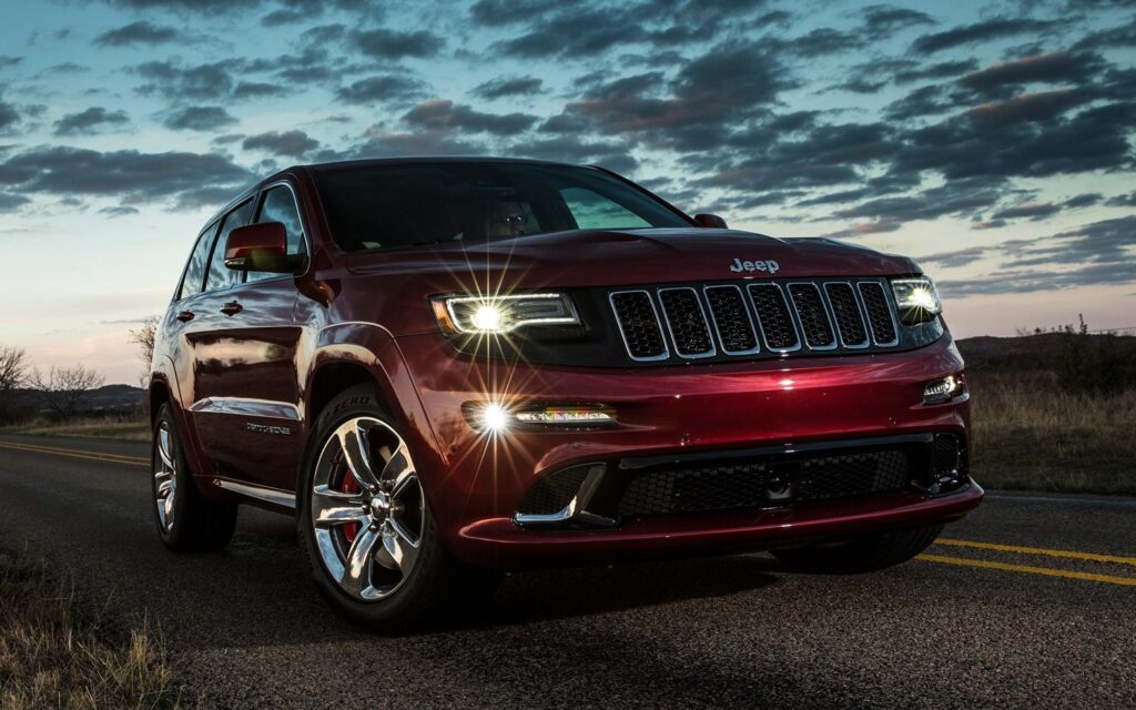 Jeep Grand Cherokee wallpapers 2K free download
