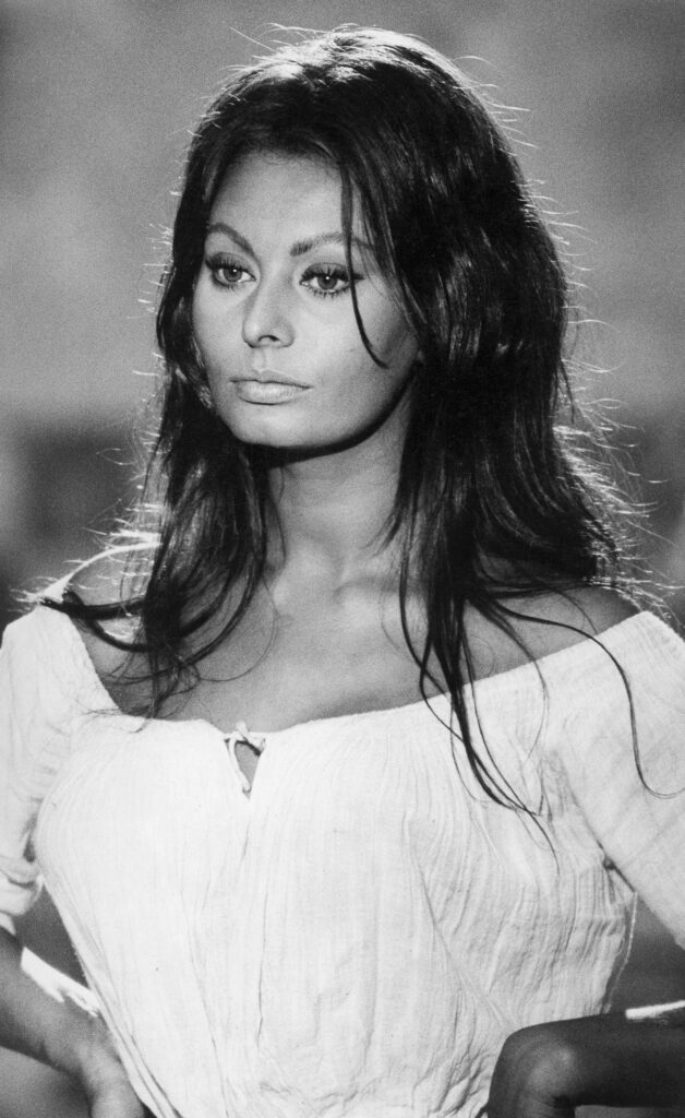 X · kB · K, Sophia Loren