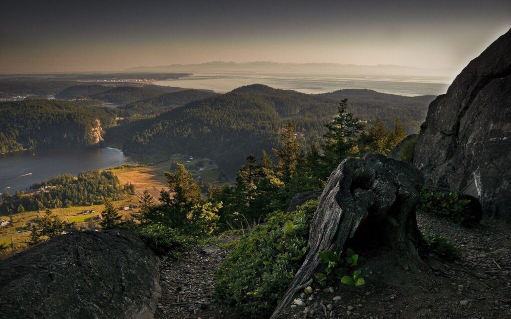 Three 4K Mountain in North Carolina US State Nature 2K Photos