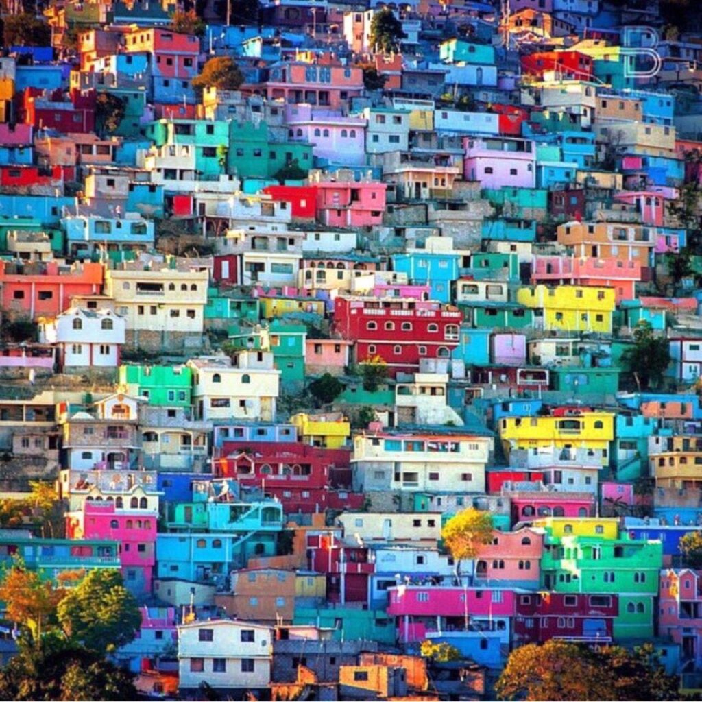 La Susa on A Colorful World