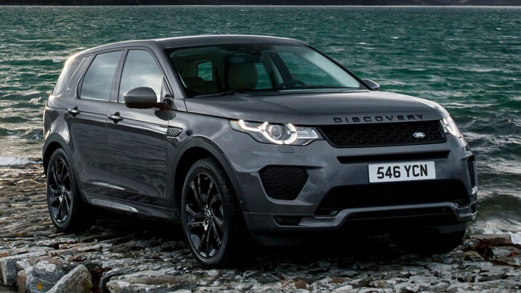 Land Rover Discovery Sport Dynamic 2K Wallpapers