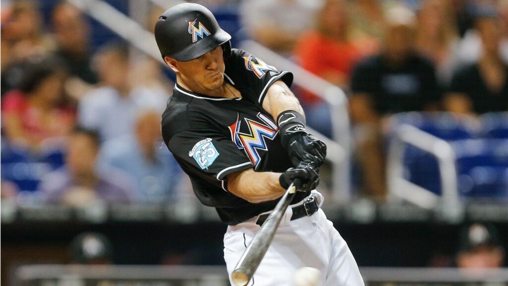 MLB trade rumors Mets discussing acquiring JT Realmuto in