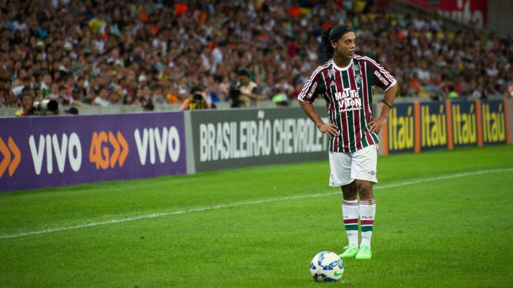 Pediu para sair! Ronaldinho Gaúcho não é mais jogador do Fluminense