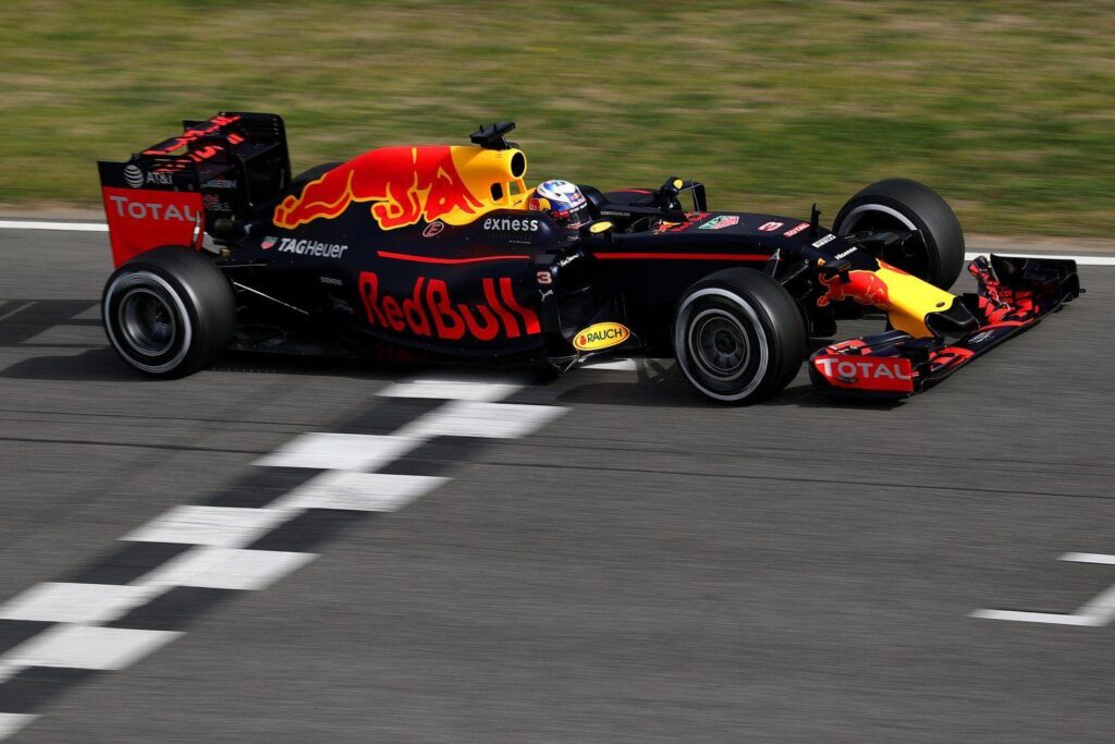 Red Bull Racing RB testing video