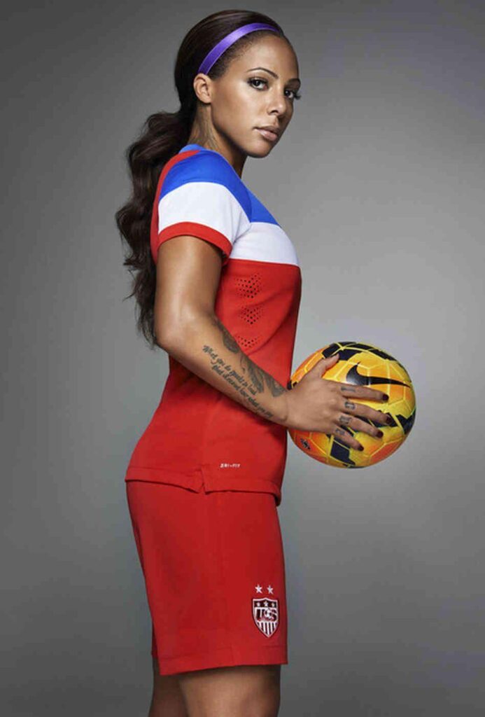 Too French? Nike Rolls Out US World Cup Soccer Uniforms