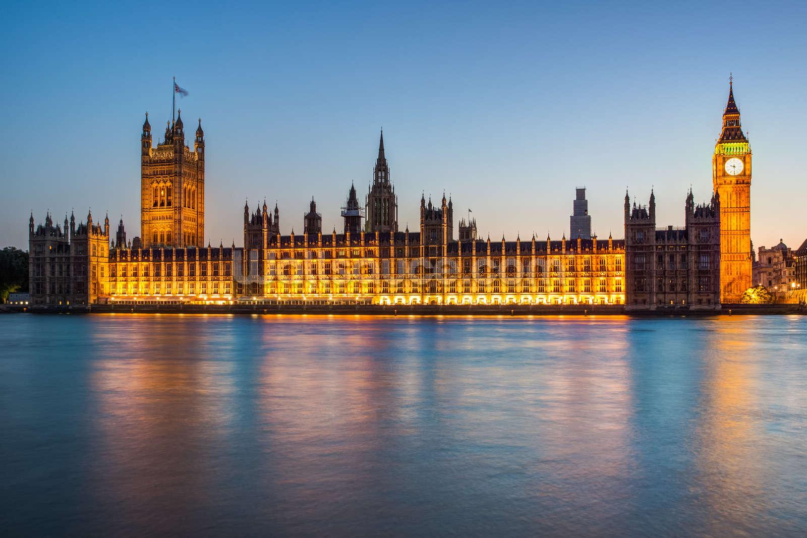 Houses of Parliament at Dusk Wallpapers Mural