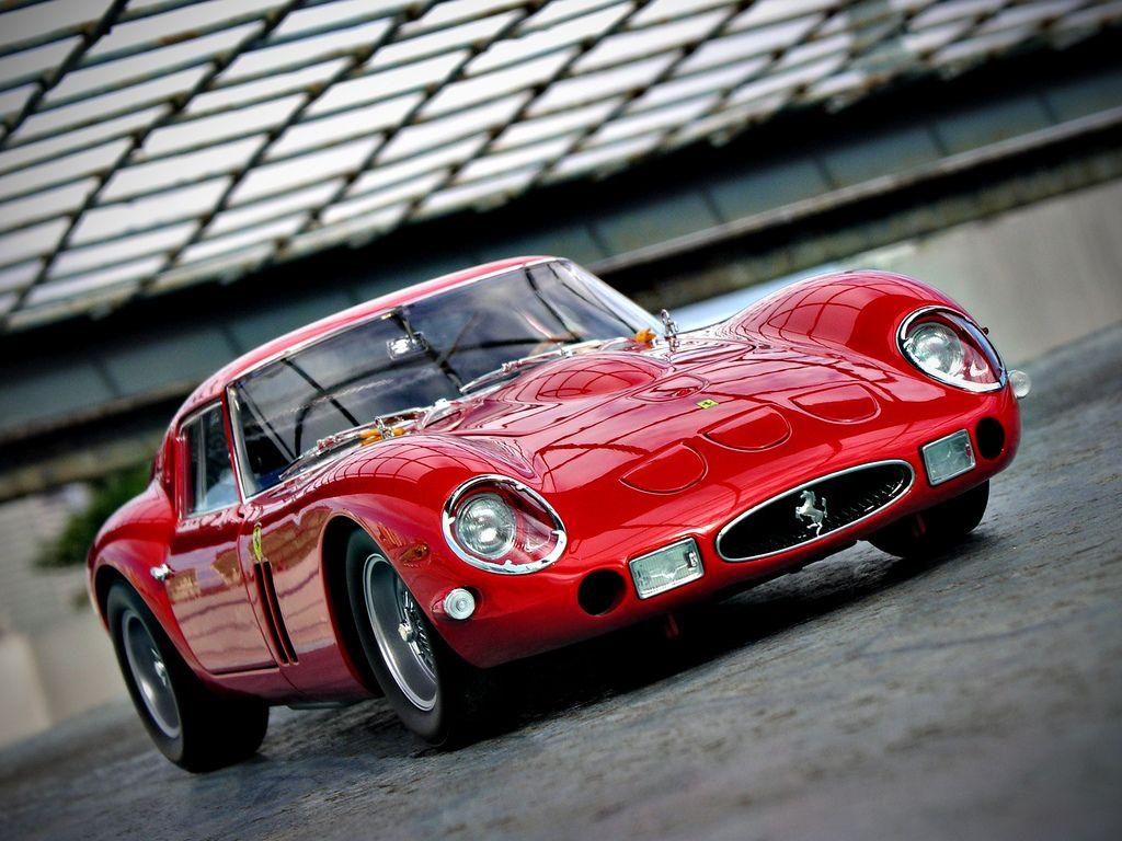 Ferrari GTO Wallpapers